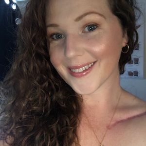 Meet your Posher, Kacie